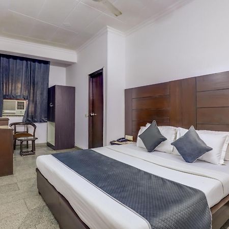 Hotel Sarthak Palace Near Karol Bagh Metro Station New Delhi Exteriér fotografie