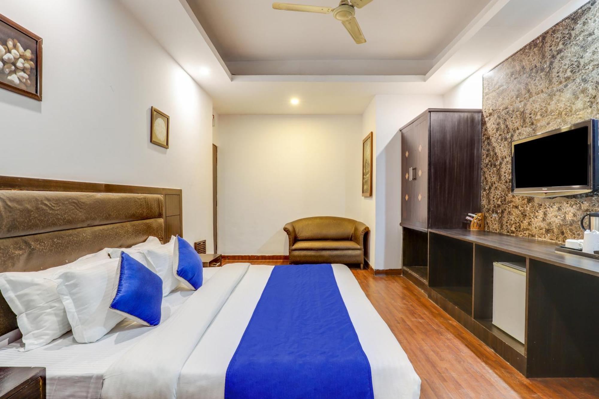 Hotel Sarthak Palace Near Karol Bagh Metro Station New Delhi Exteriér fotografie